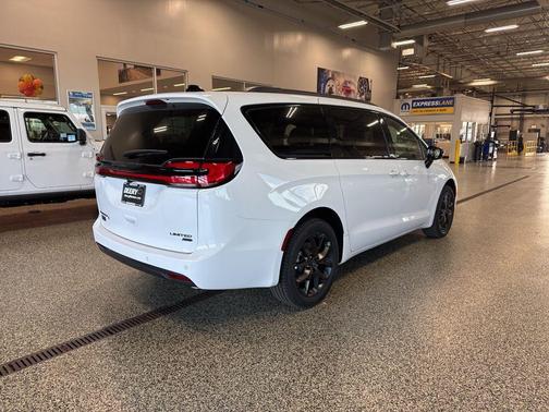 2026 Chrysler Pacifica Limited