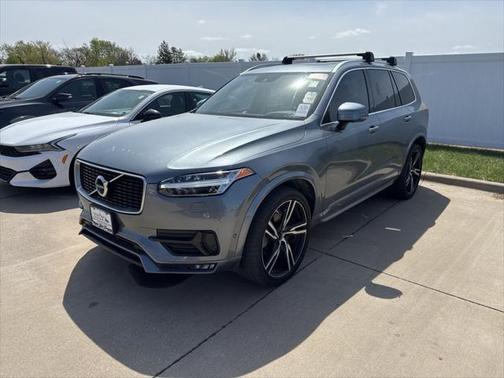 2018 Volvo XC90 T6 R-Design