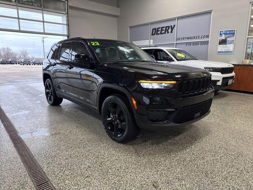 2023 Jeep Grand Cherokee Altitude