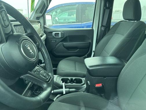 2021 Jeep Wrangler Sport S