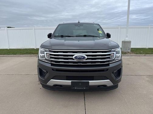 Magnetic 2021 Ford Expedition XLT