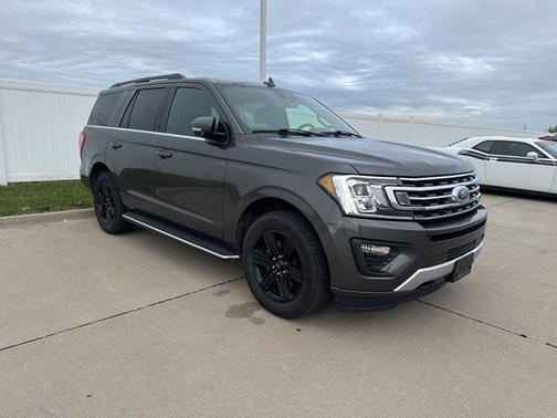 Magnetic 2021 Ford Expedition XLT