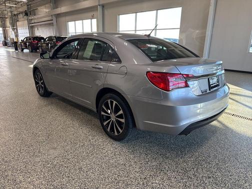 2013 Chrysler 200 Limited