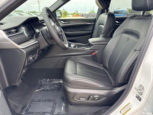 Bright White Clearcoat 2026 Jeep Grand Cherokee L Limited