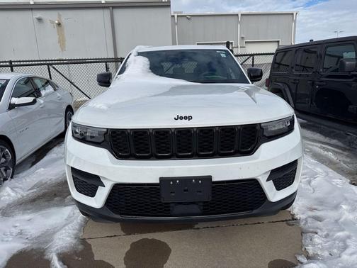 2025 Jeep Grand Cherokee Altitude