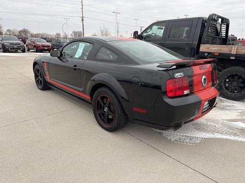 2005 Ford Mustang GT Premium