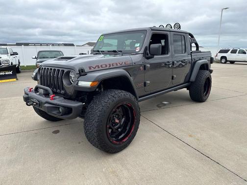 Granite Crystal Metallic Clearcoat 2021 Jeep Gladiator Mojave