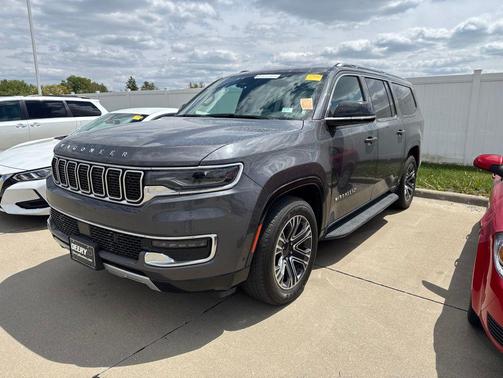 Baltic Gray Metallic Clearcoat 2024 Jeep Wagoneer L Series II