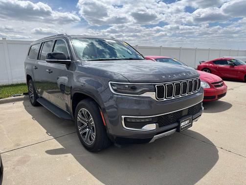 Baltic Gray Metallic Clearcoat 2024 Jeep Wagoneer L Series II