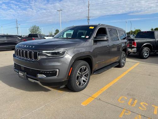 Baltic Gray Metallic Clearcoat 2024 Jeep Wagoneer L Series II
