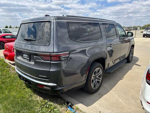 Baltic Gray Metallic Clearcoat 2024 Jeep Wagoneer L Series II