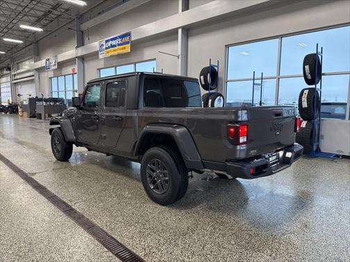 2025 Jeep Gladiator Sport S