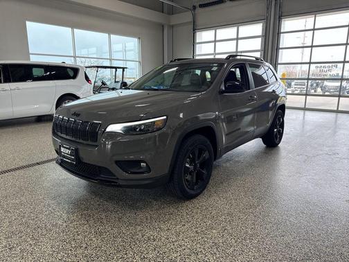 2023 Jeep Cherokee Altitude