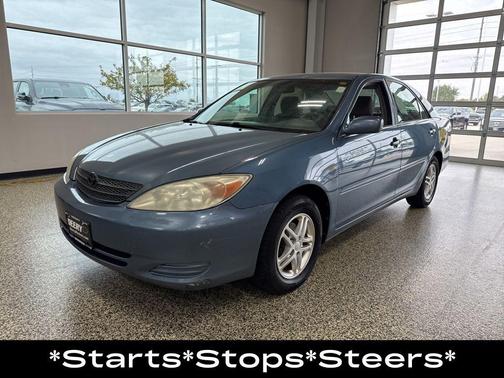 2004 Toyota Camry LE