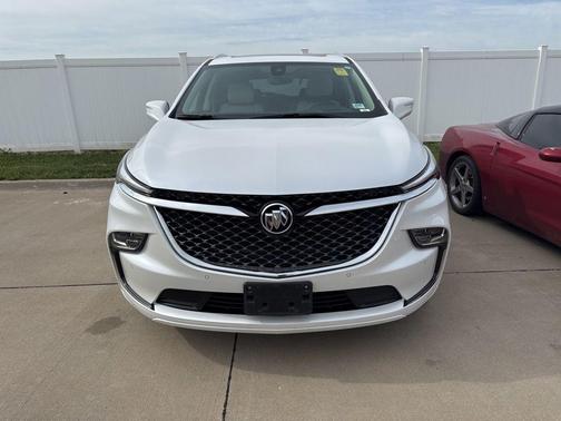 White Frost Tricoat 2023 Buick Enclave Avenir