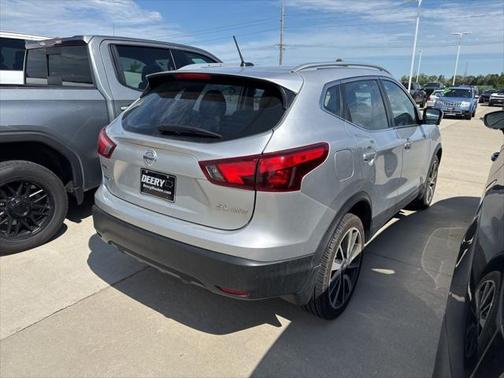 2017 Nissan Rogue Sport SL