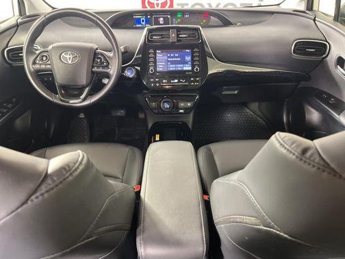 2022 Toyota Prius LE