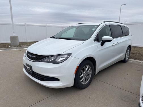 2020 Chrysler Voyager LXI