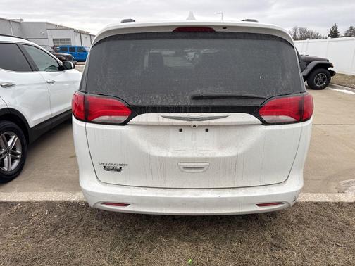2020 Chrysler Voyager LXI