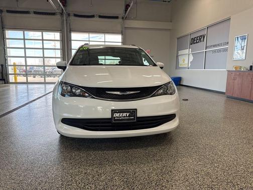 2020 Chrysler Voyager LXI