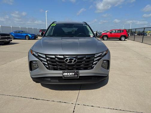 Shimmering Silver 2022 Hyundai TUCSON SEL