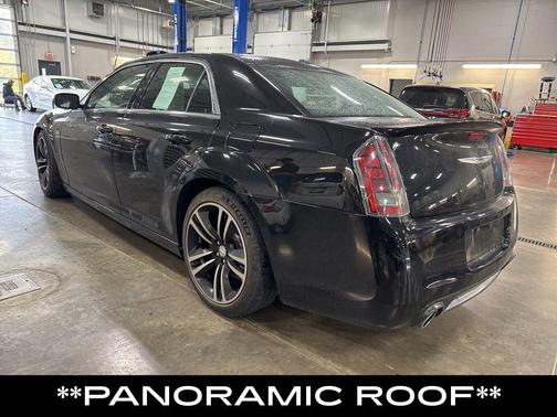 2014 Chrysler 300 SRT8