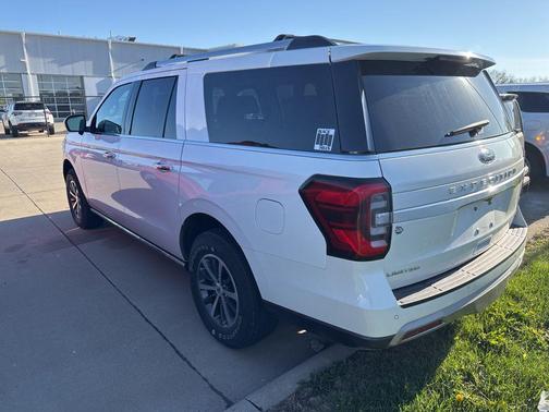 White Metallic 2024 Ford Expedition Limited