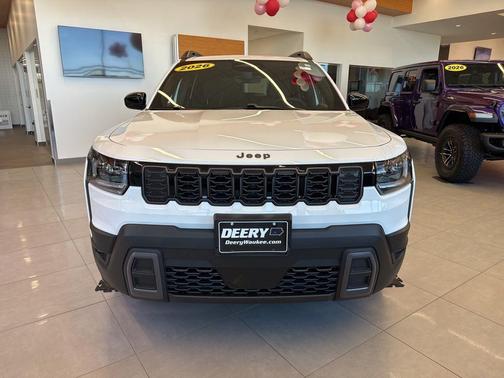 2026 Jeep Cherokee Laredo