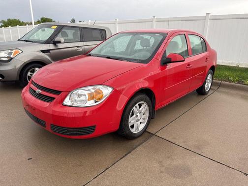 Victory Red 2005 Chevrolet Cobalt LS
