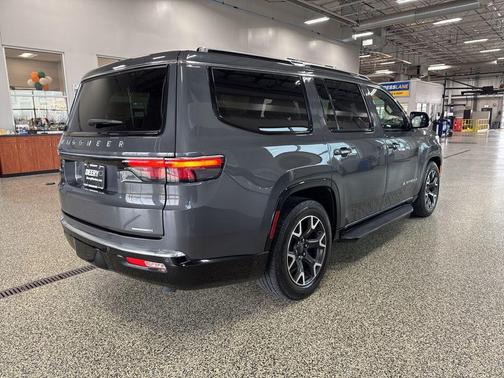 2023 Jeep Wagoneer Series III