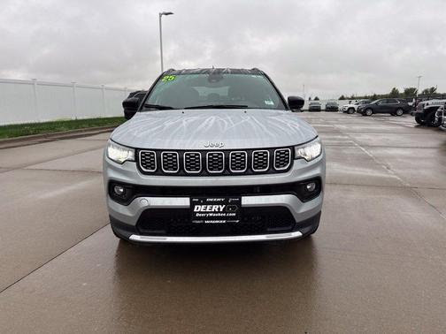 Silver Zynith Metallic Clearcoat 2025 Jeep Compass Limited
