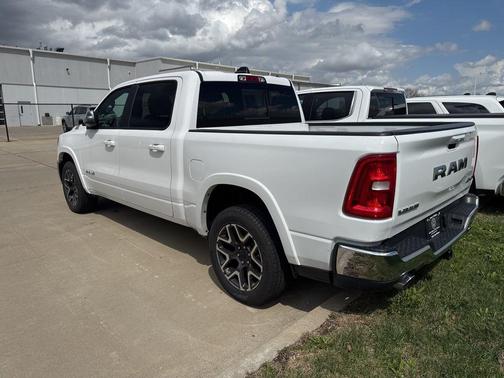Bright White Clearcoat 2025 RAM 1500 Laramie