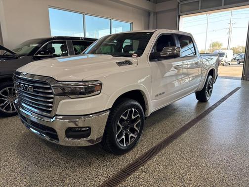 Bright White Clearcoat 2025 RAM 1500 Laramie