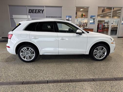2018 Audi Q5 2.0T Premium Plus