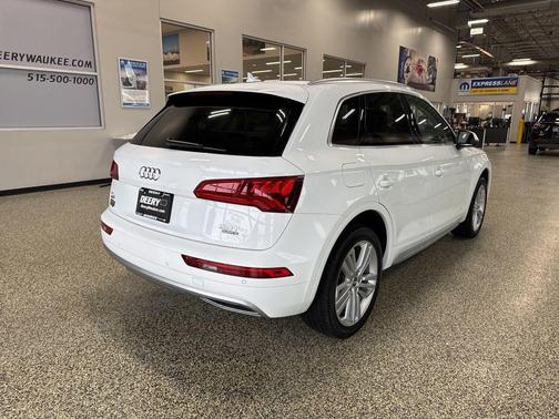 2018 Audi Q5 2.0T Premium Plus