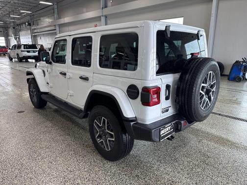 2025 Jeep Wrangler Sahara
