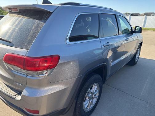 Billet Silver Metallic Clearcoat 2018 Jeep Grand Cherokee Laredo E
