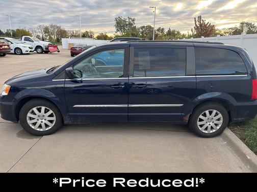 2013 Chrysler Town & Country Touring