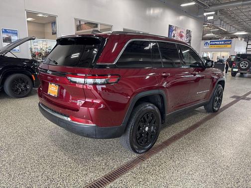 2023 Jeep Grand Cherokee Limited X