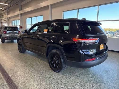 2024 Jeep Grand Cherokee L Altitude