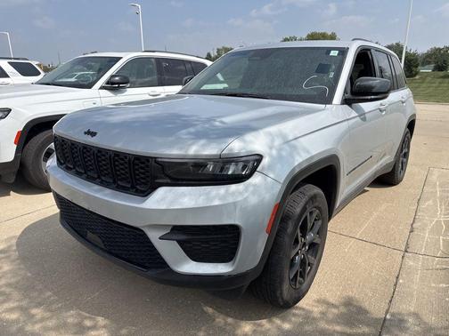 2024 Jeep Grand Cherokee Altitude