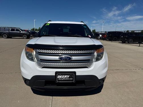 Oxford White 2014 Ford Explorer XLT