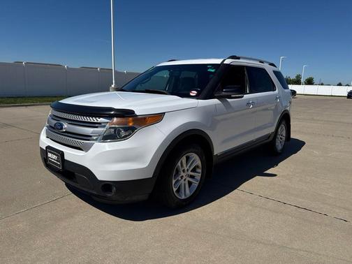 Oxford White 2014 Ford Explorer XLT