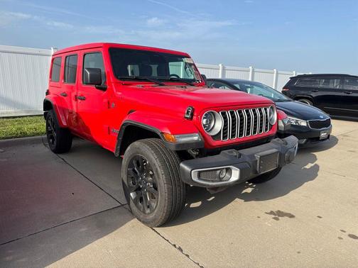 Firecracker Red Clearcoat 2025 Jeep Wrangler 4xe Sahara