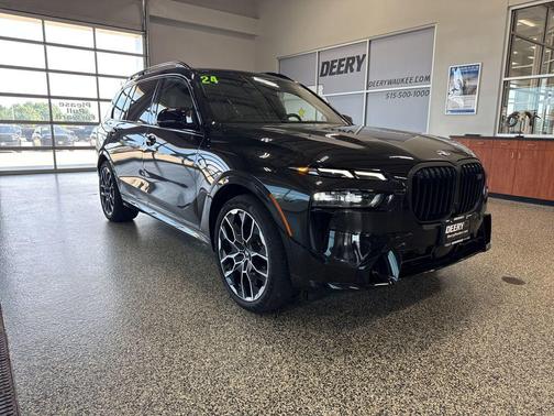 2024 BMW X7 M60i