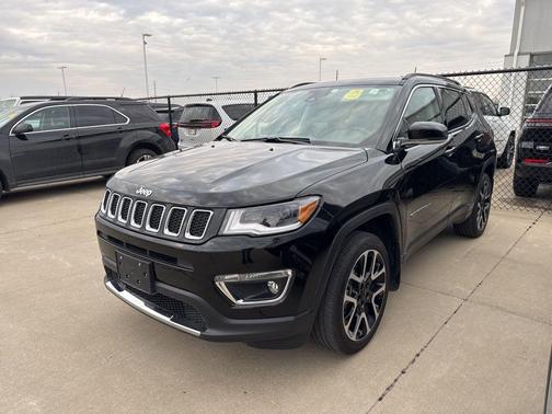Diamond Black Crystal Pearlcoat 2021 Jeep Compass Limited