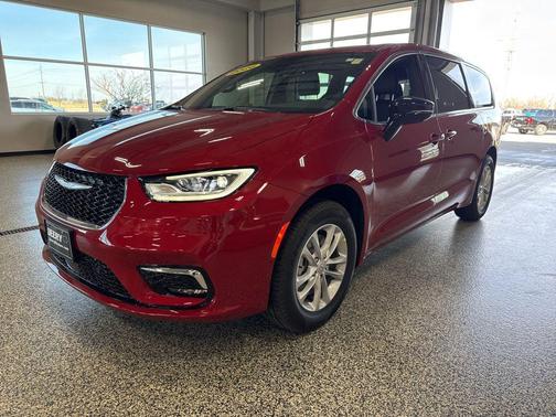 2026 Chrysler Pacifica L