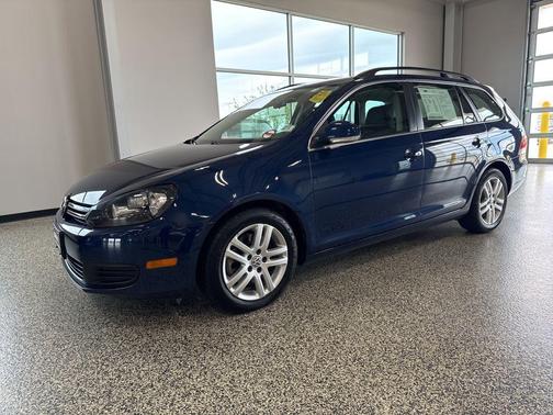 Blue 2014 Volkswagen Jetta SportWagen Manual TDI