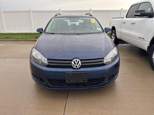 Blue 2014 Volkswagen Jetta SportWagen Manual TDI