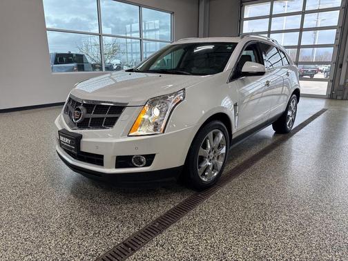 White 2011 Cadillac SRX Performance Collection